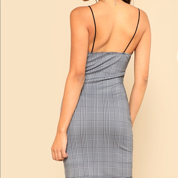 🆕Black & White plaid pencil dress - Picture 5 of 7